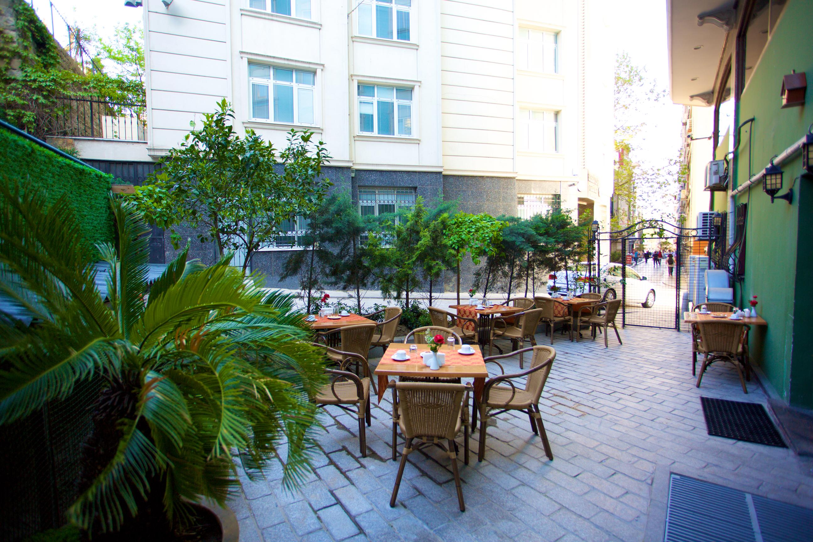 Hotel Bulvar Palas Istanbul Exterior photo