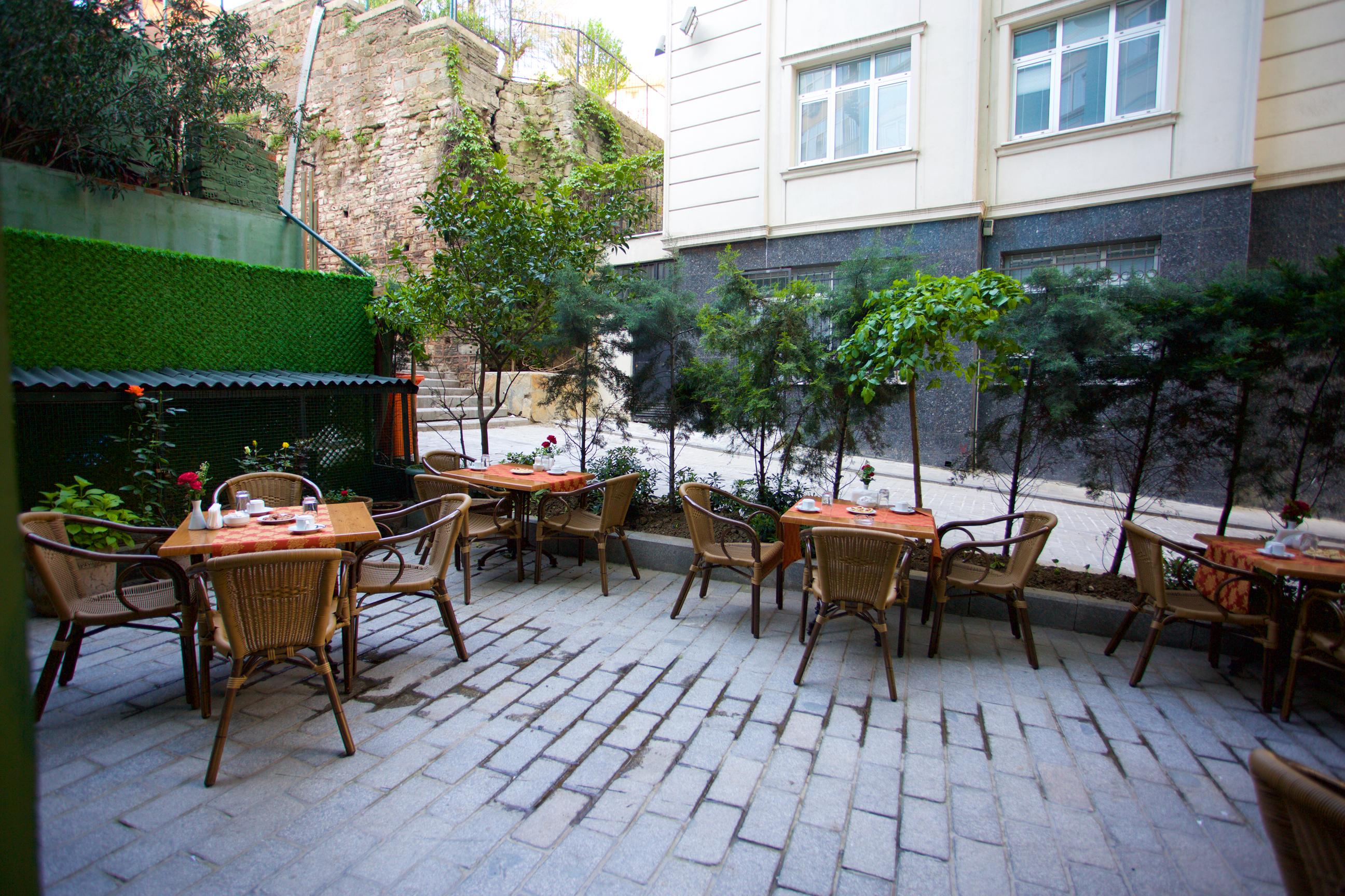 Hotel Bulvar Palas Istanbul Exterior photo